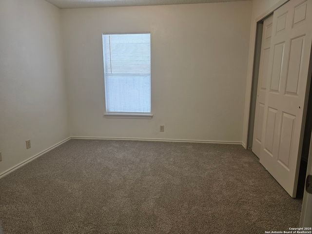 9651 Hillside Trail, San Antonio, TX 78250