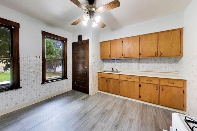 227 Circle Avenue, Forest Park, IL 60130