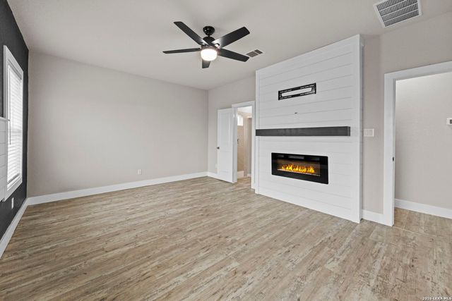 2057 Meadow Pipit, New Braunfels, TX 78130