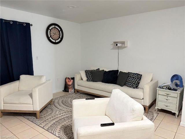 13160 Kings Point DR 2, Fort Myers, FL 33919