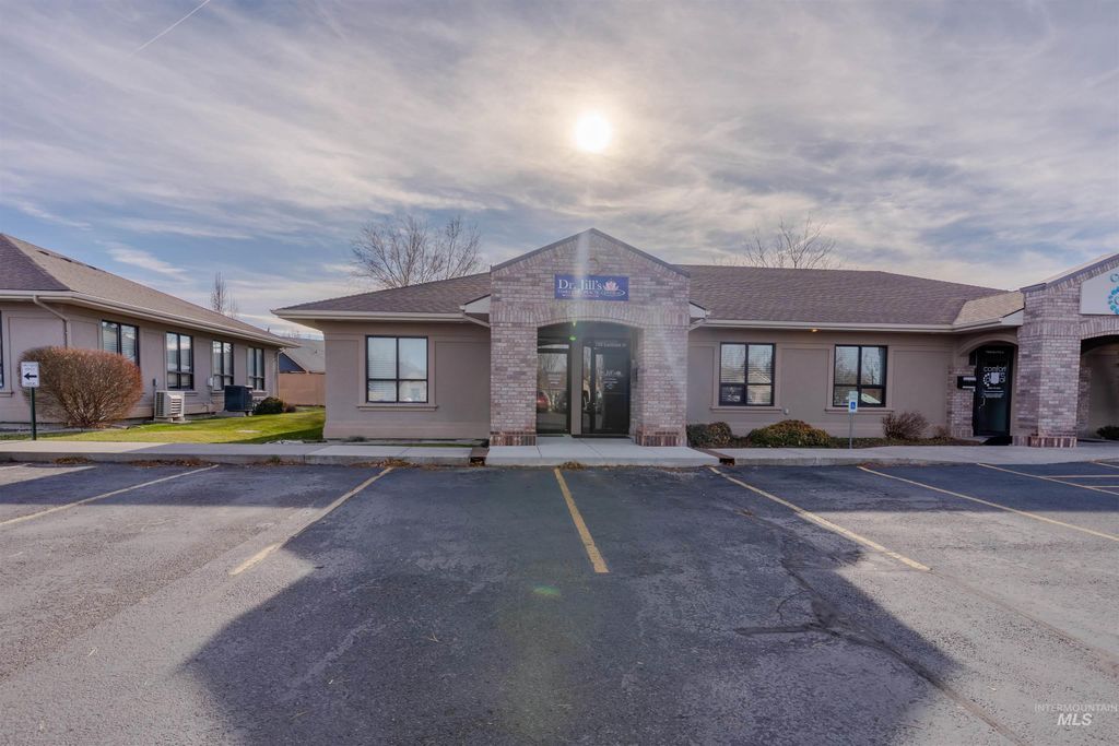 788 Eastland Dr A, Twin Falls, ID 83301 photo 2