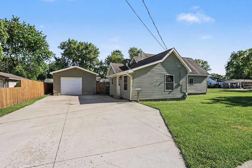 1004 Transit Street, Bay City, MI 48706