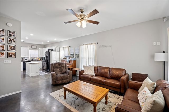 561 Butterfield Stagecoach Byp, Pottsville, AR 72858