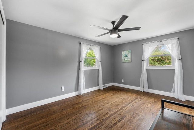 924 Marquette ROAD, Hartland, WI 53029