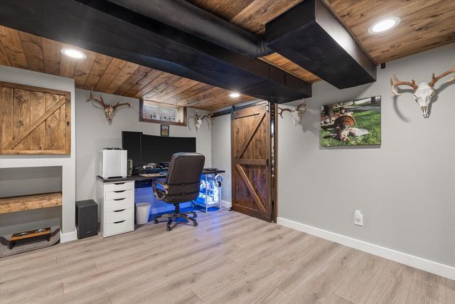 924 Marquette ROAD, Hartland, WI 53029
