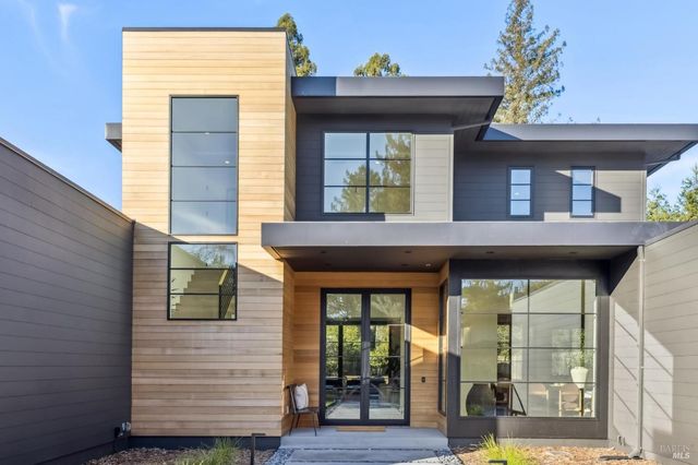 33 Fawn Dr, San Anselmo, CA 94960