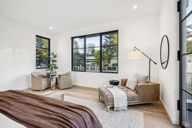 33 Fawn Dr, San Anselmo, CA 94960