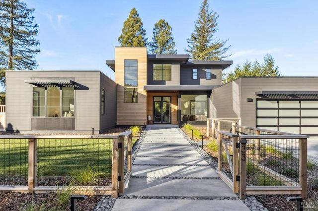 33 Fawn Dr, San Anselmo, CA 94960