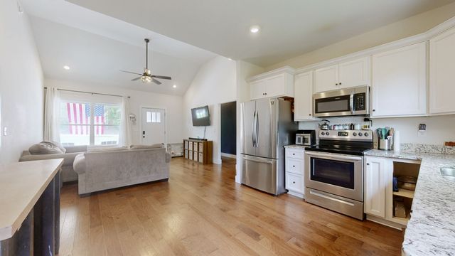 3934 Highway 47, N, Charlotte, TN 37036