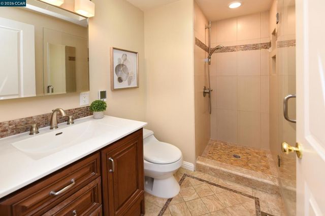 3130 La Playa Ct, Lafayette, CA 94549