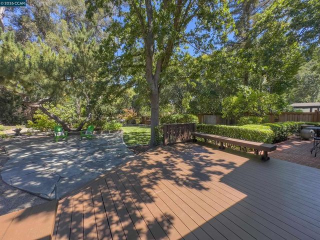 3130 La Playa Ct, Lafayette, CA 94549