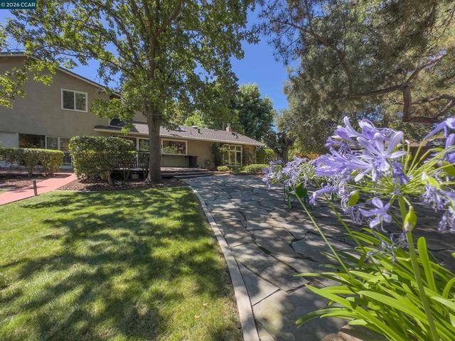 3130 La Playa Ct, Lafayette, CA 94549