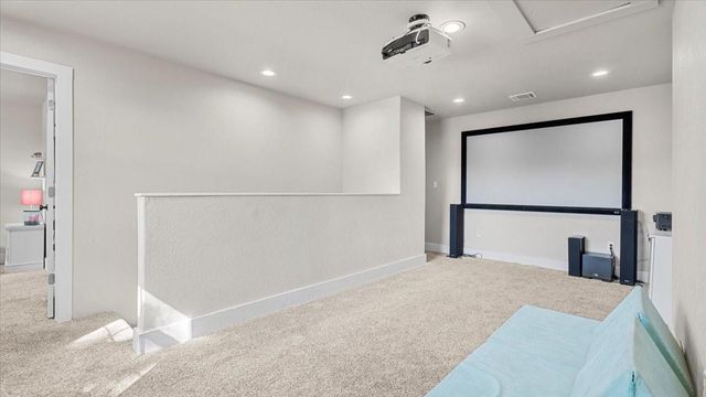 147 Wildwood Lake Drive N, Huntsville, TX 77340