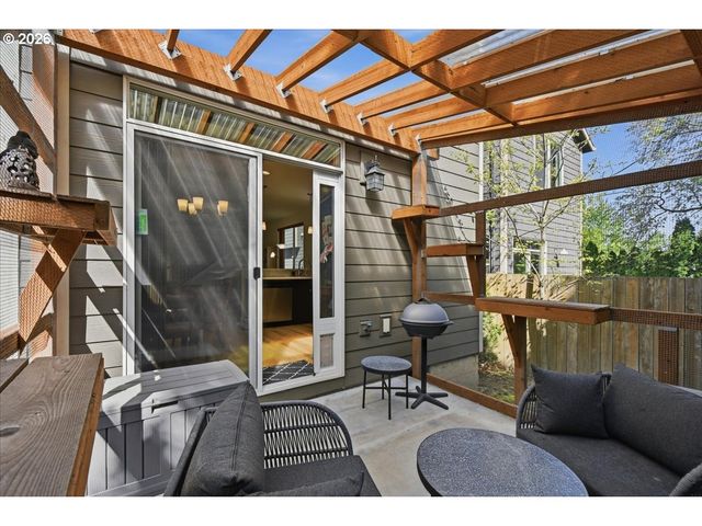 9028 N DRUMMOND Ave, Portland, OR 97217