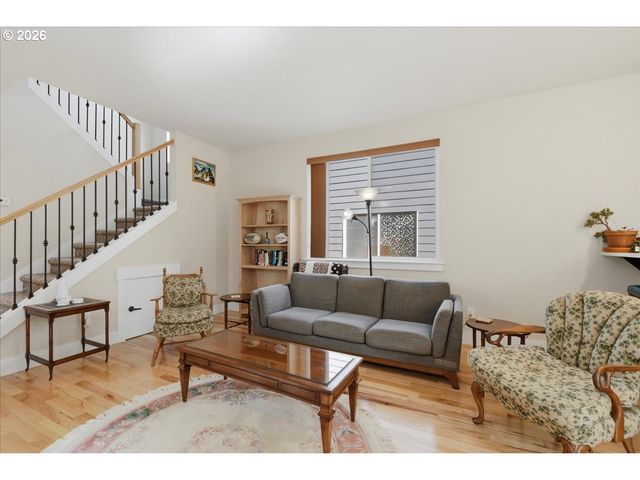 9028 N DRUMMOND Ave, Portland, OR 97217