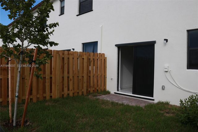 23040 SW 99th Ct, Cutler Bay, FL 33190