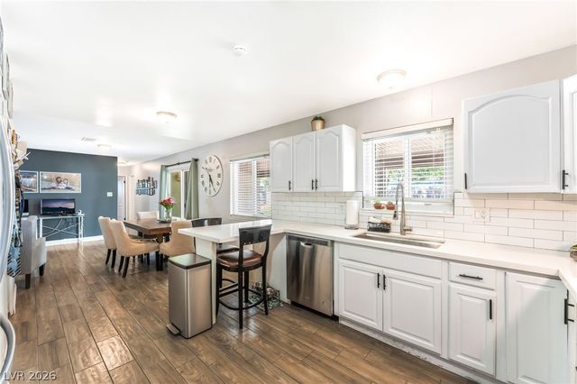 4528 East Harmon Avenue, Las Vegas, NV 89121