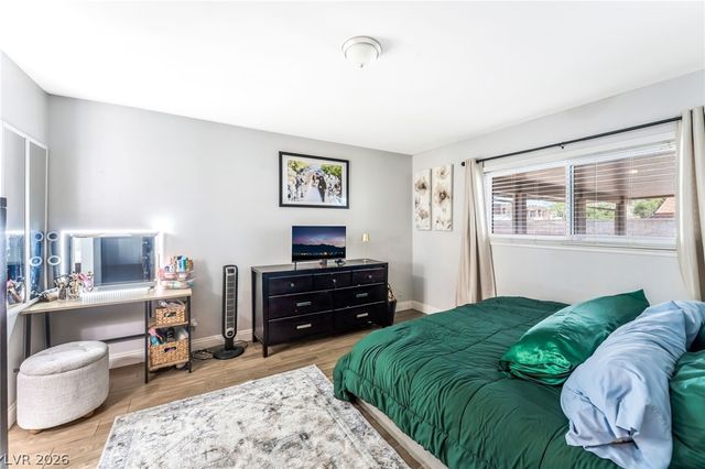 4528 East Harmon Avenue, Las Vegas, NV 89121
