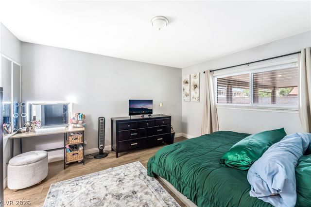 4528 East Harmon Avenue, Las Vegas, NV 89121