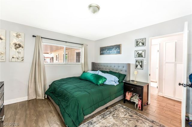 4528 East Harmon Avenue, Las Vegas, NV 89121