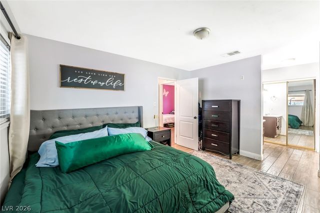 4528 East Harmon Avenue, Las Vegas, NV 89121