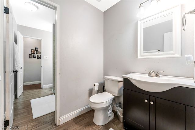 4528 East Harmon Avenue, Las Vegas, NV 89121