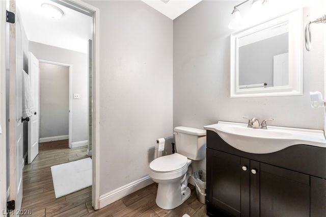 4528 East Harmon Avenue, Las Vegas, NV 89121
