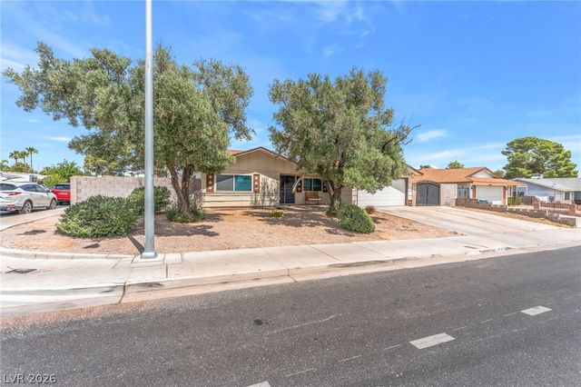 4528 East Harmon Avenue, Las Vegas, NV 89121