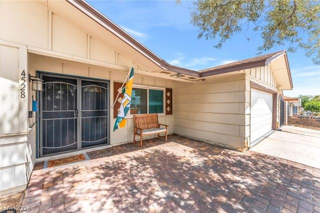 4528 East Harmon Avenue, Las Vegas, NV 89121