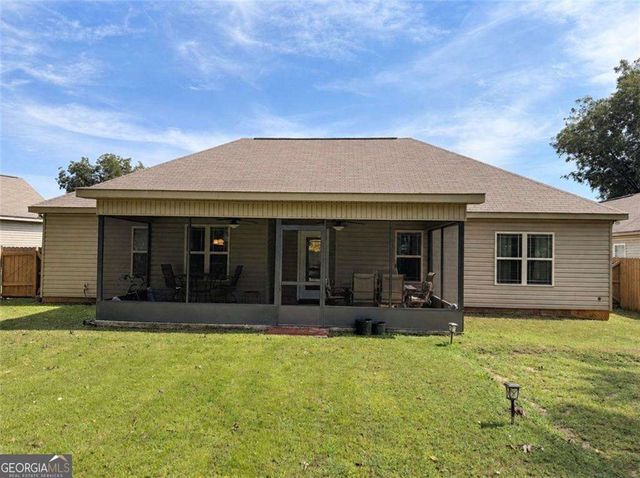 105 Mcewen Court, Perry, GA 31069