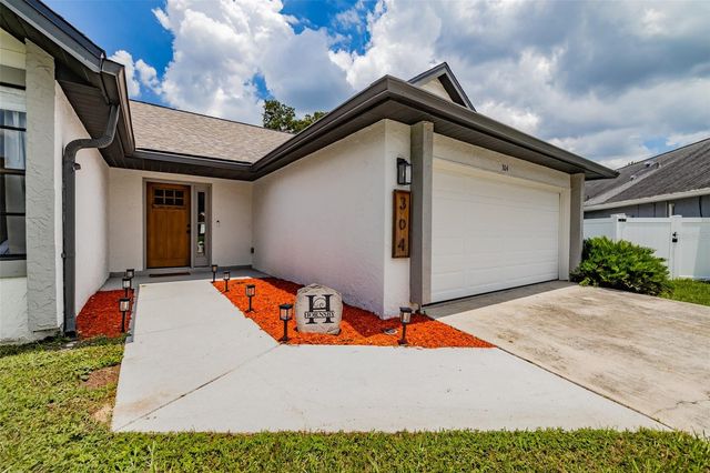 304 SCARLET OAK COURT, Seffner, FL 33584