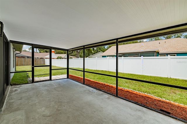 304 SCARLET OAK COURT, Seffner, FL 33584
