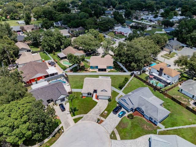304 SCARLET OAK COURT, Seffner, FL 33584