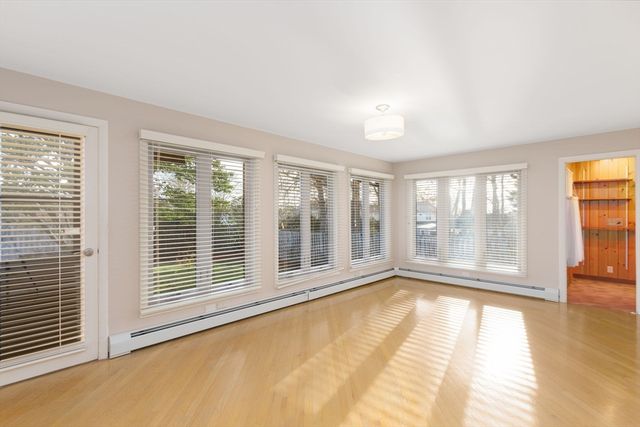 45 Archer St, Fall River, MA 02720