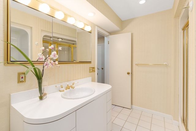 45 Archer St, Fall River, MA 02720