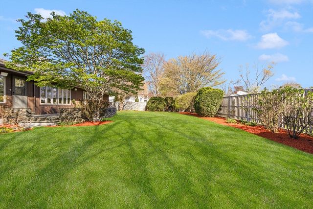 45 Archer St, Fall River, MA 02720