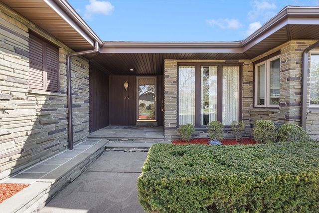45 Archer St, Fall River, MA 02720