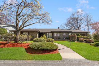 45 Archer St, Fall River, MA 02720