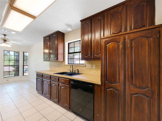 3706 Queenswood Lane, Garland, TX 75040