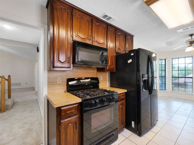 3706 Queenswood Lane, Garland, TX 75040