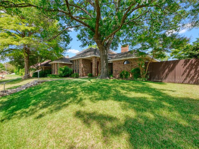 3706 Queenswood Lane, Garland, TX 75040
