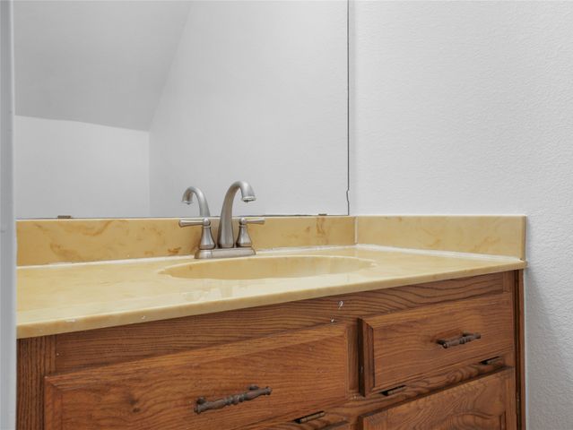 3706 Queenswood Lane, Garland, TX 75040