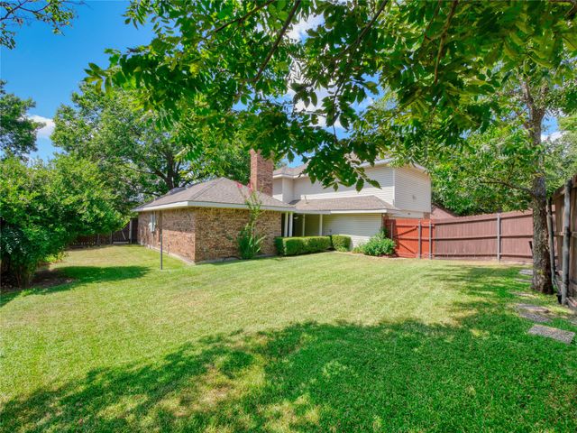 3706 Queenswood Lane, Garland, TX 75040
