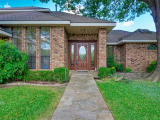 3706 Queenswood Lane, Garland, TX 75040