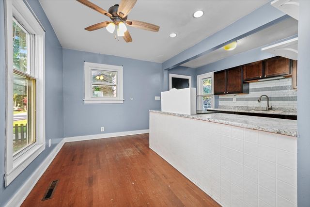 353 Wilcox Avenue, Elgin, IL 60123