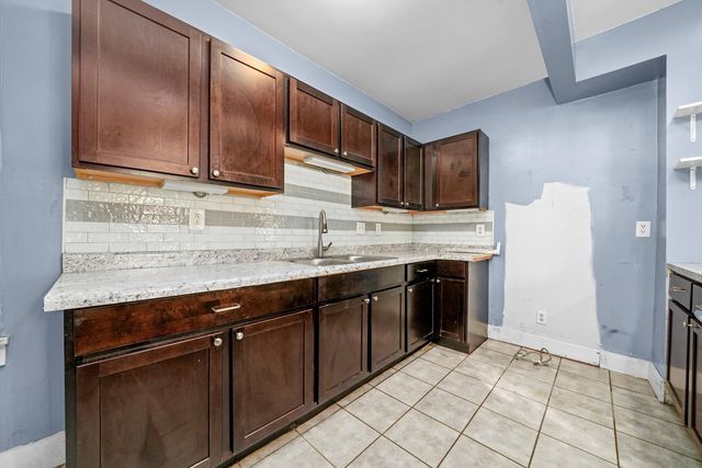 353 Wilcox Avenue, Elgin, IL 60123