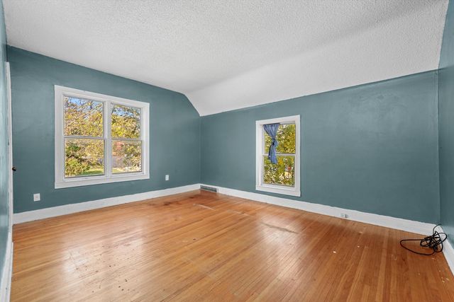 353 Wilcox Avenue, Elgin, IL 60123