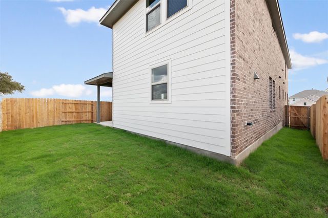 205 Hat Creek DR, Liberty Hill, TX 78642