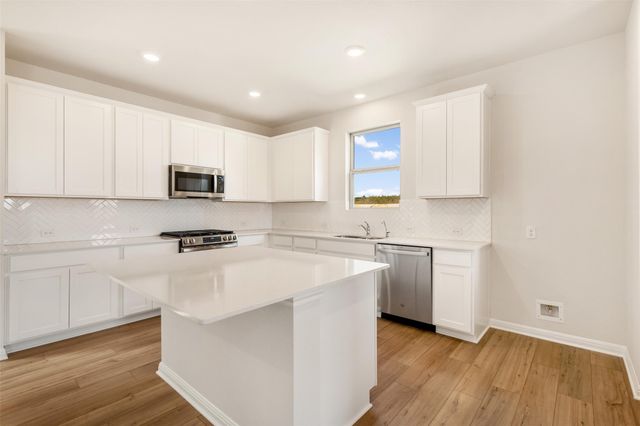 205 Hat Creek DR, Liberty Hill, TX 78642