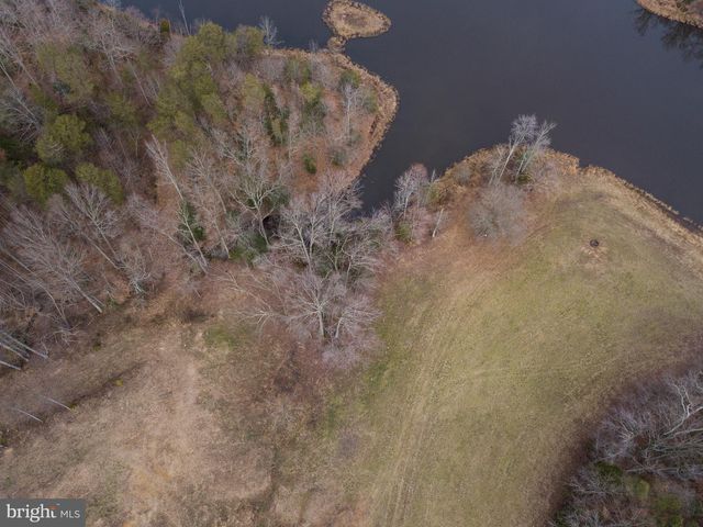 100 GATEWAY, Fredericksburg, VA 22405